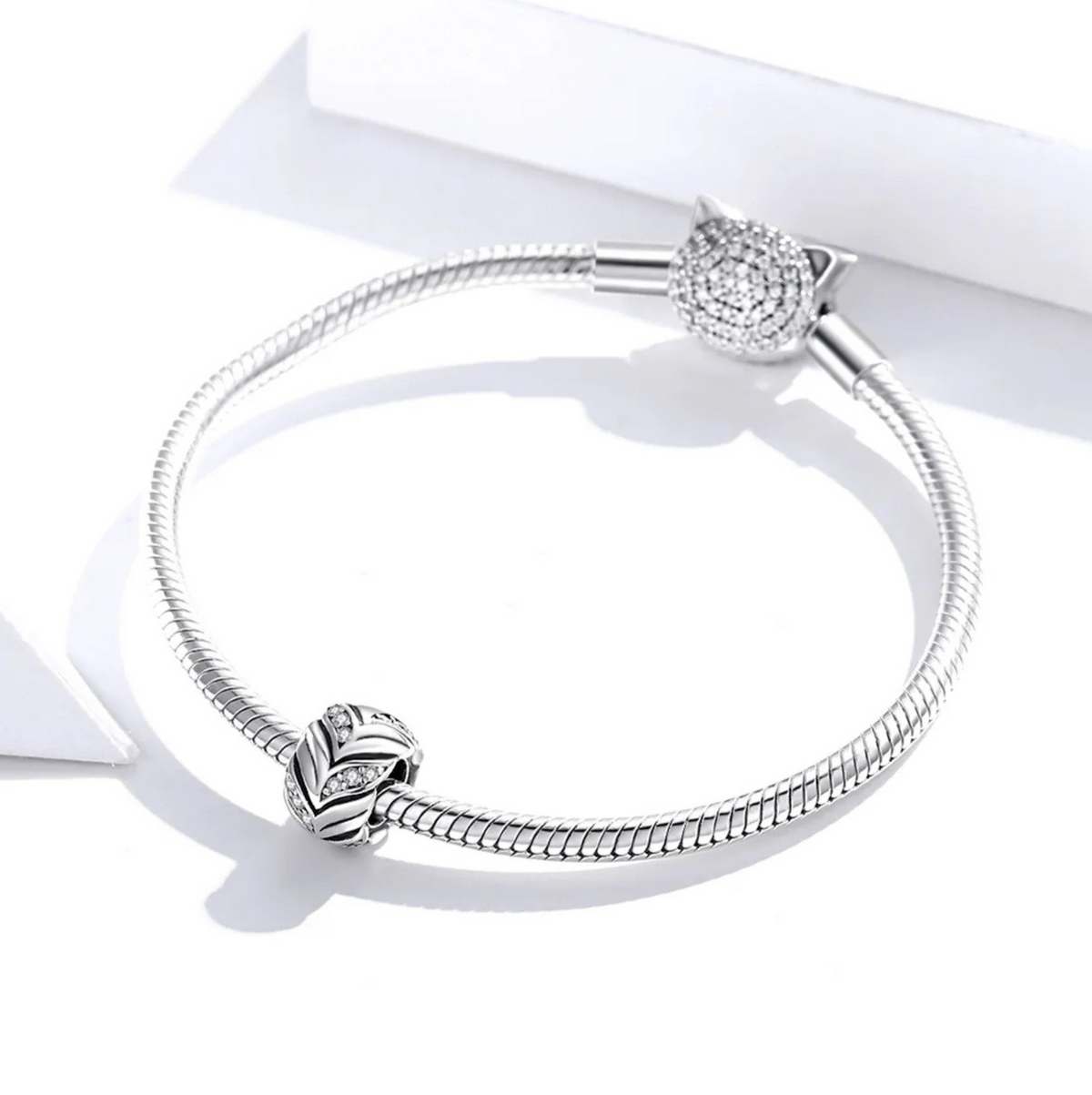 Sterling Silver Leaf Pattern Clip Charm with Sparkling Accents