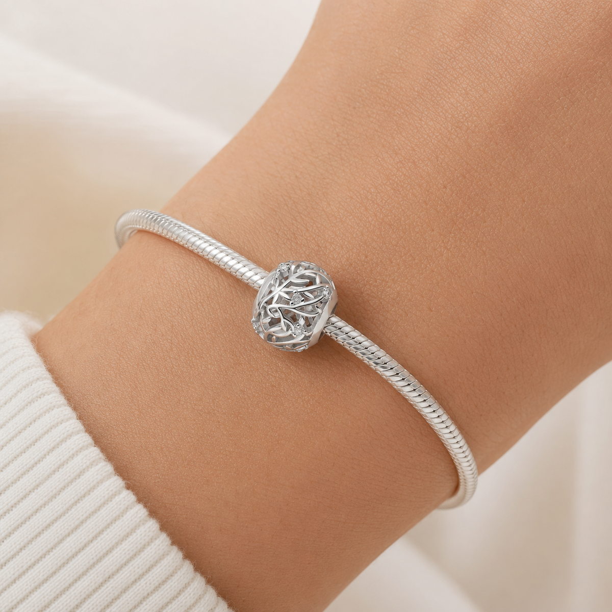 Sterling Silver Clear Cubic Zirconia Vines Charm (22322-17)