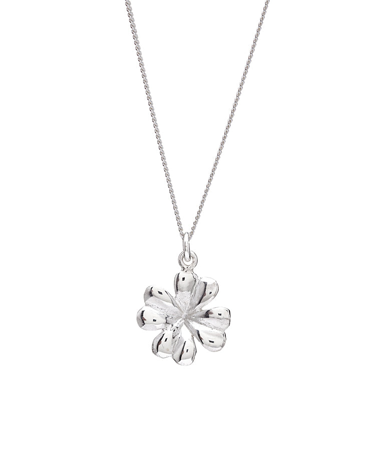 Sterling Silver Clover Leaf Pendant Necklace
