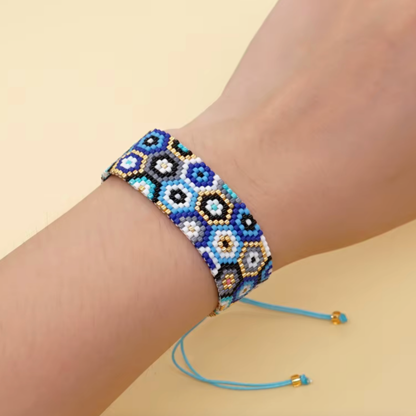 Blue & White Mix Floral Beaded Adjustable Bracelet