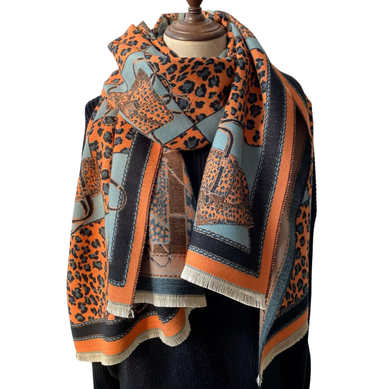 Luxurious Leopard Print Scarf