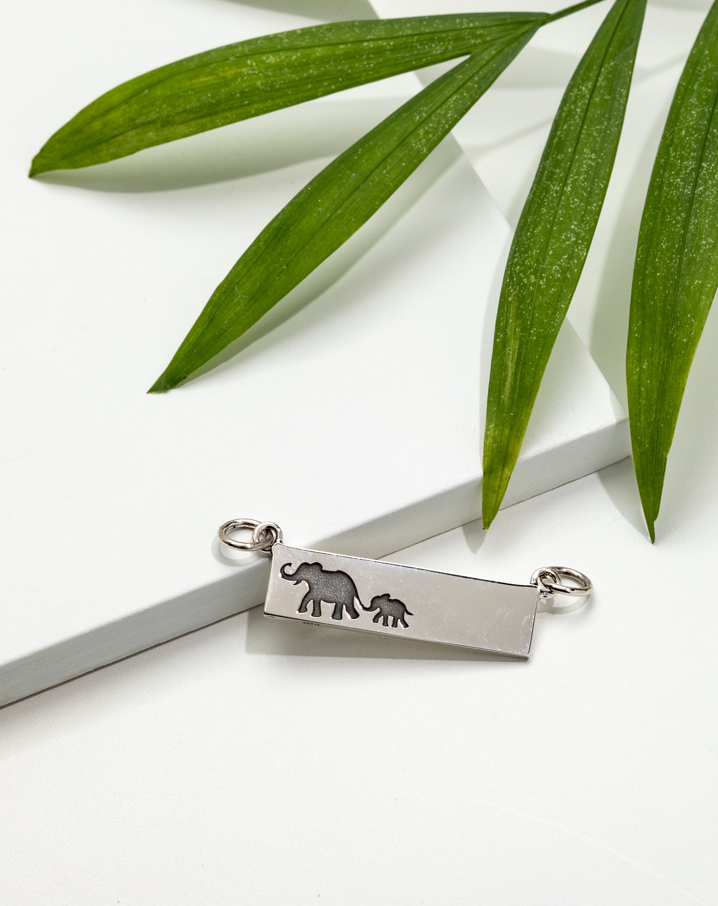 Sterling Silver Bar Mom and Baby Elephant Pendant