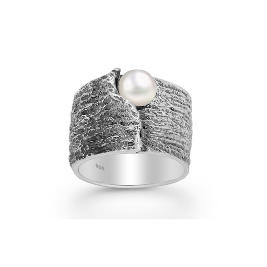 Sterling Silver Oxidized Statement Ring with Freshwater Pearl