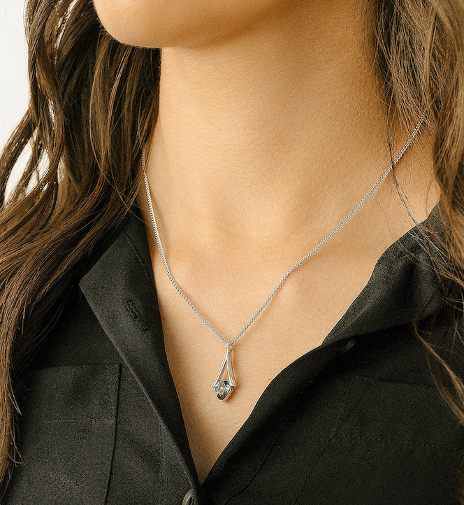 Modern Teardrop Crystal Pendant Necklace