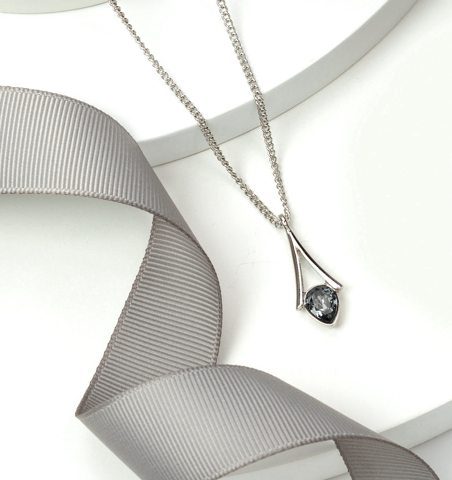 Modern Teardrop Crystal Pendant Necklace