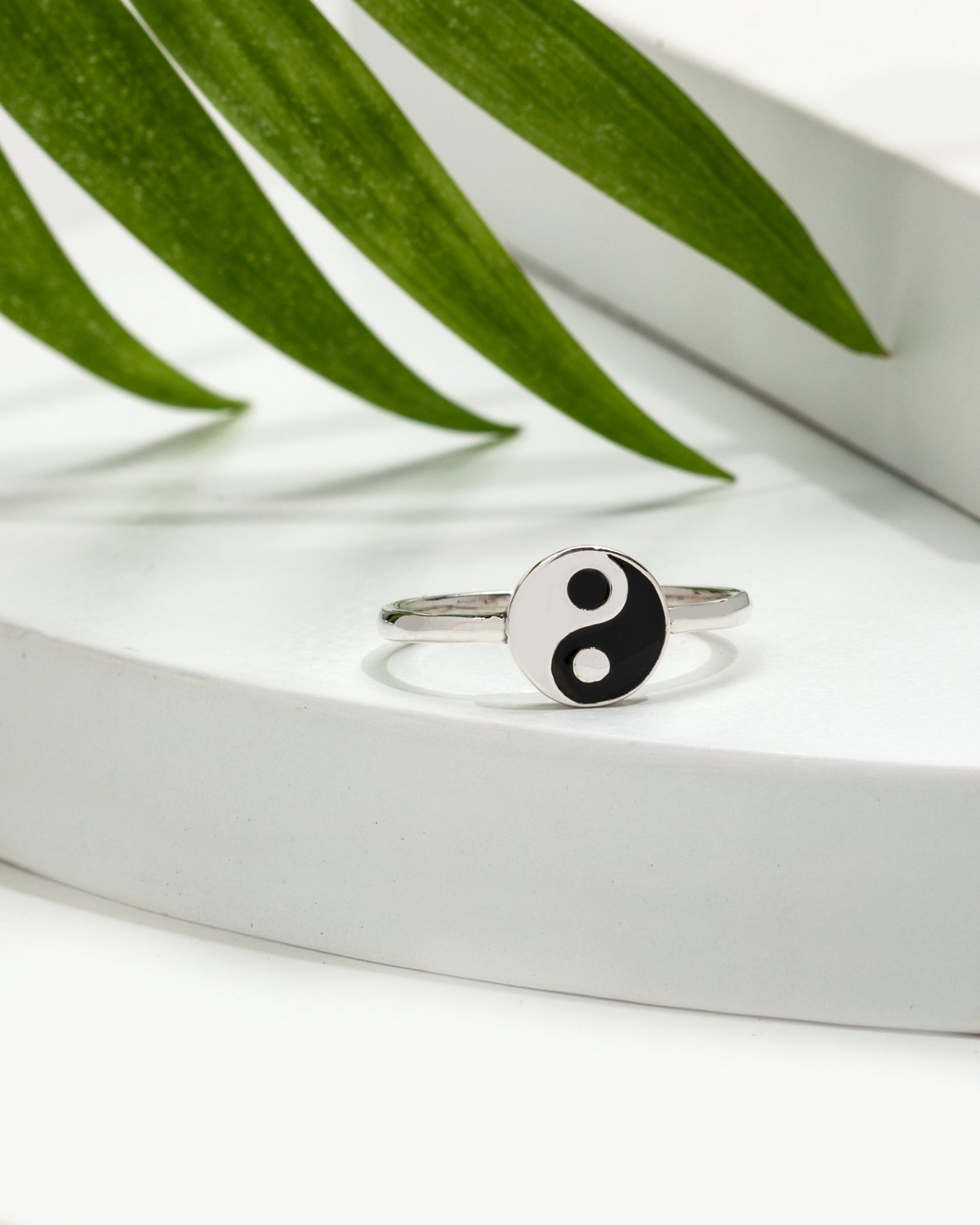 Sterling Silver Black & White Yin-Yang Ring