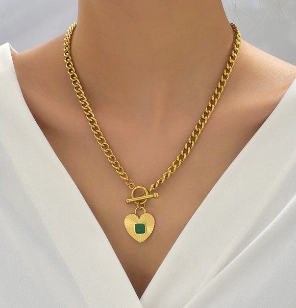 Goldtone & Green Heart Chain Link Necklace