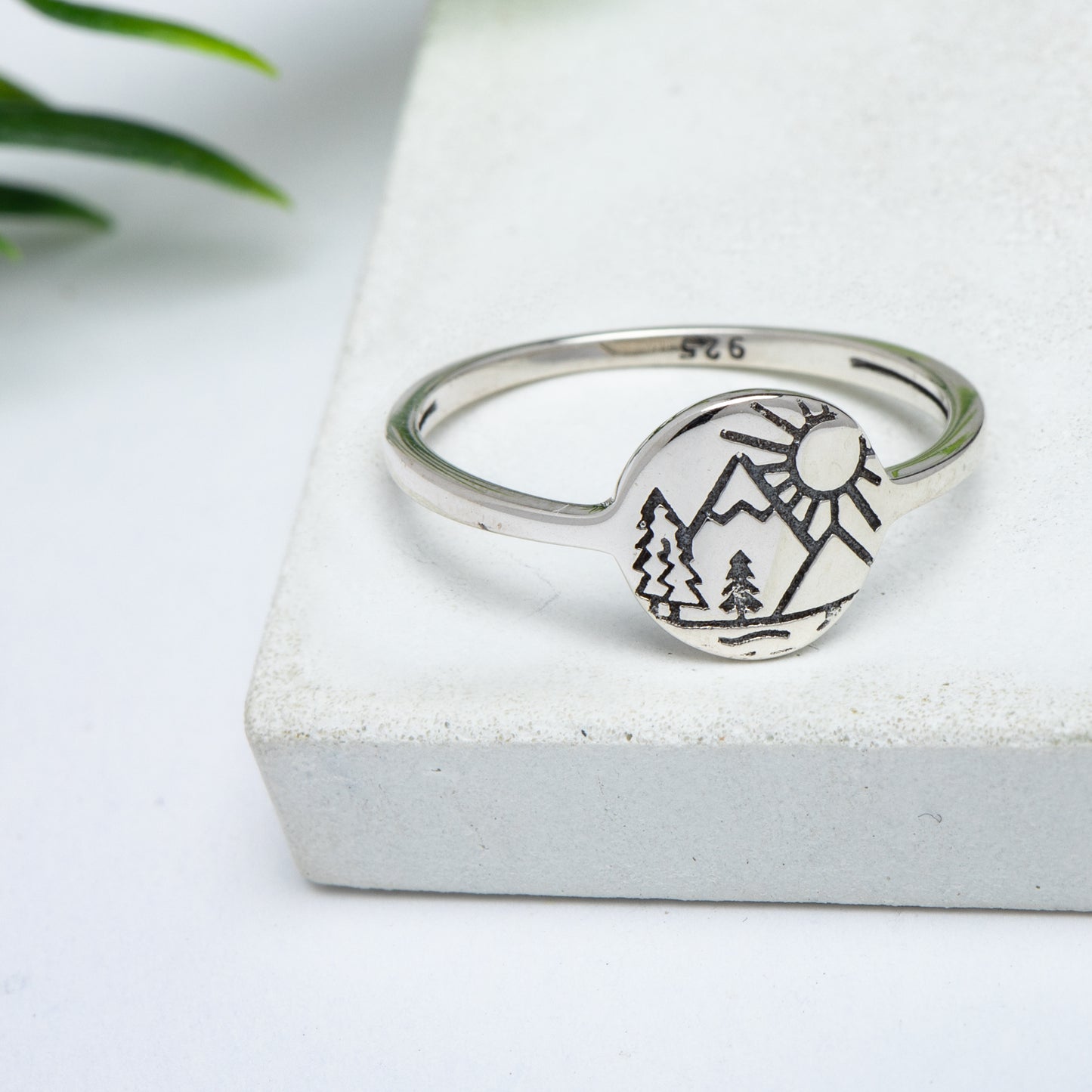 Sterling Silver Nature Scene Lover Circular Ring