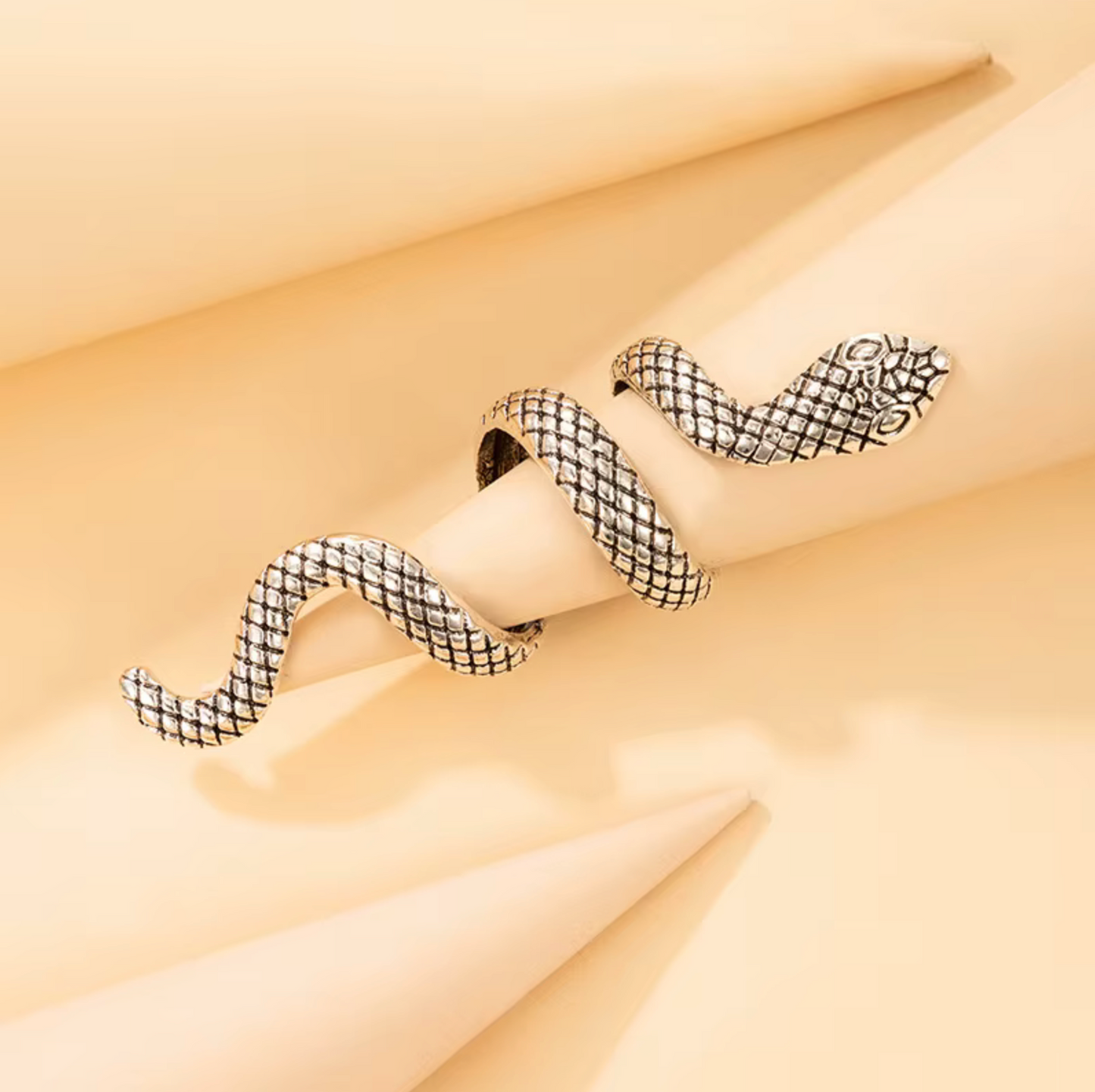 Silvertone Snake Ring Set