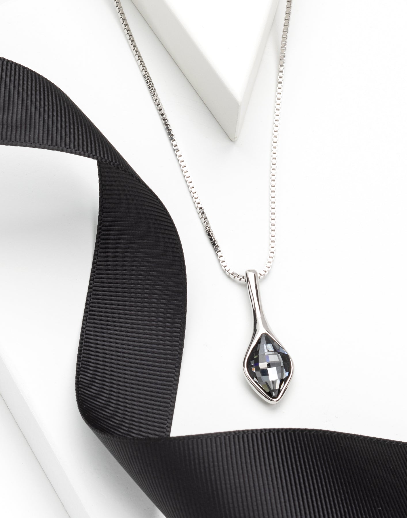 Tulip Marquis Crystal Pendant Necklace