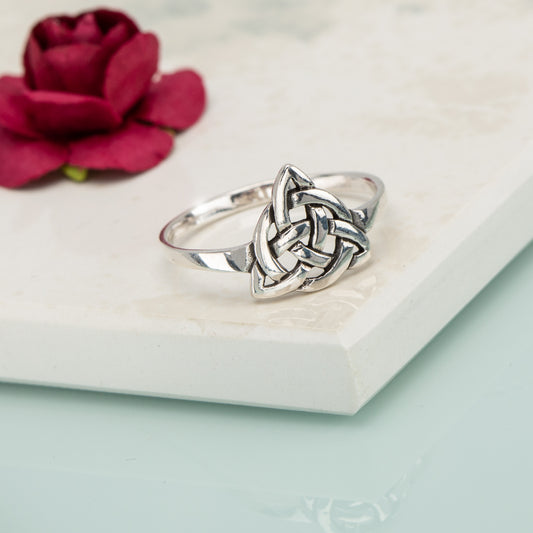 Sterling Silver Oxidized Triangle Celtic Knot Ring