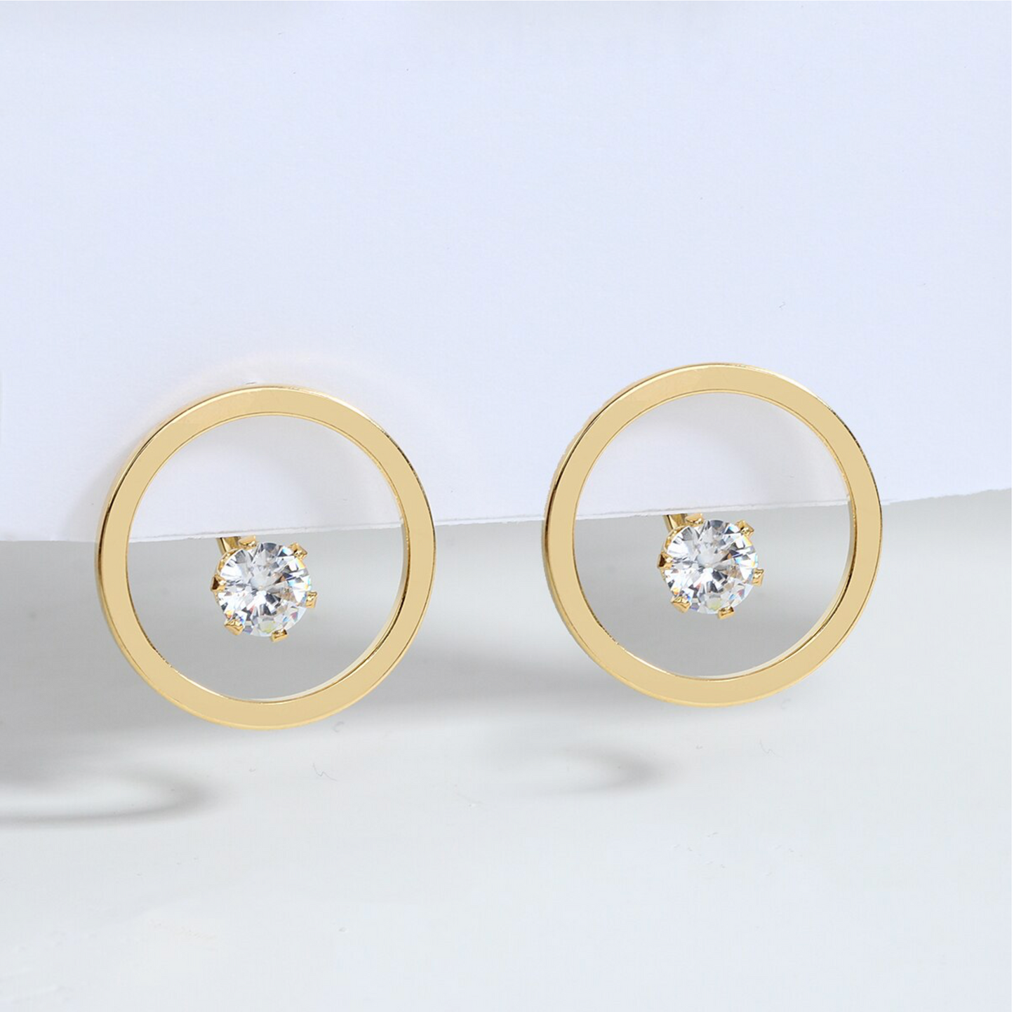 Crystal Prong Circle Ear Cuff