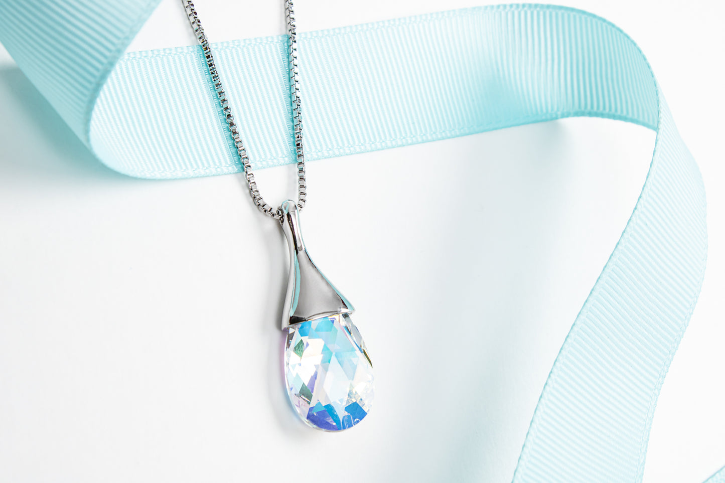 Teardrop Faceted Crystal Pendant Necklace