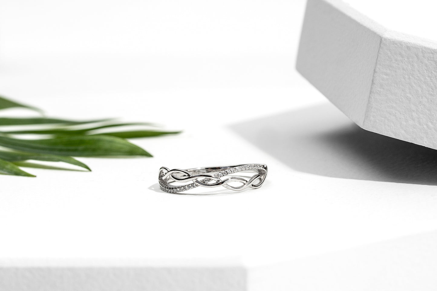 Sterling Silver Cubic Zirconia Infinity Cross-over Ring