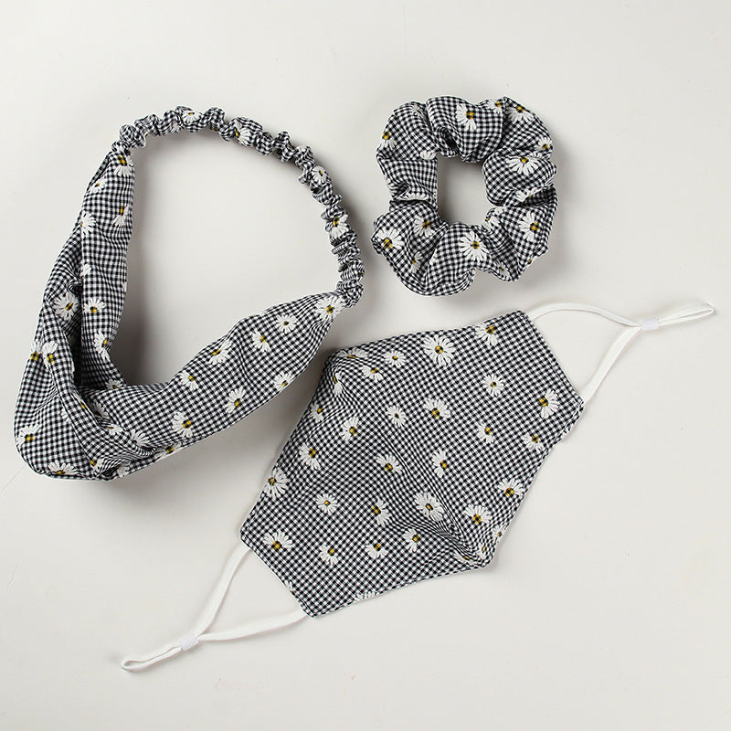 Black Gingham Daisy Mask, Headband Scrunchie Set