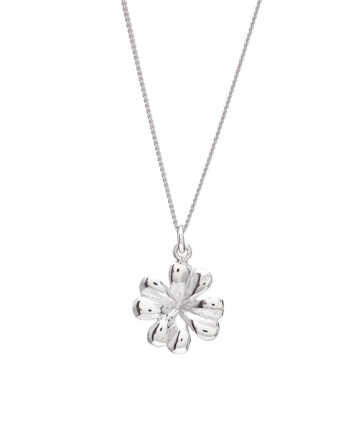 Sterling Silver Clover Leaf Pendant Necklace