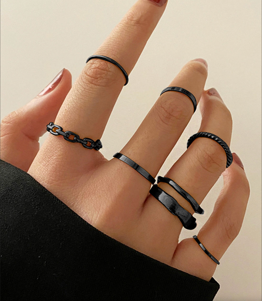 Black Minimalist Ring Set