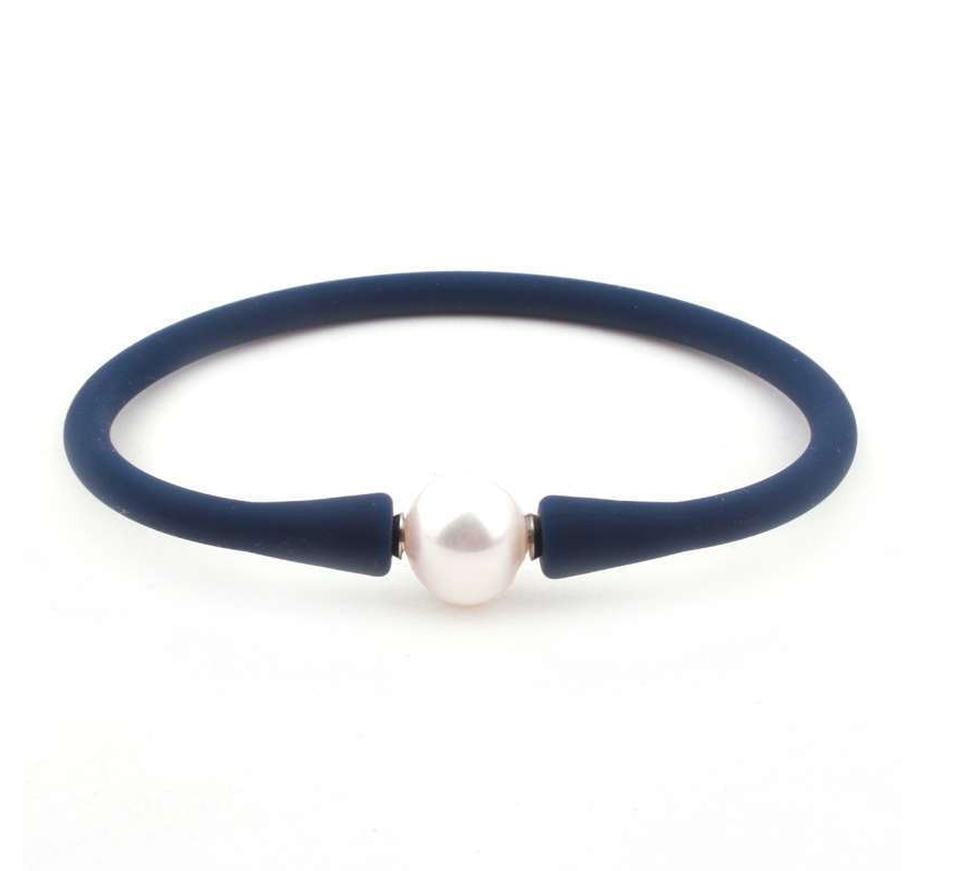 Navy Magnetic Freshwater Pearl Bracelet